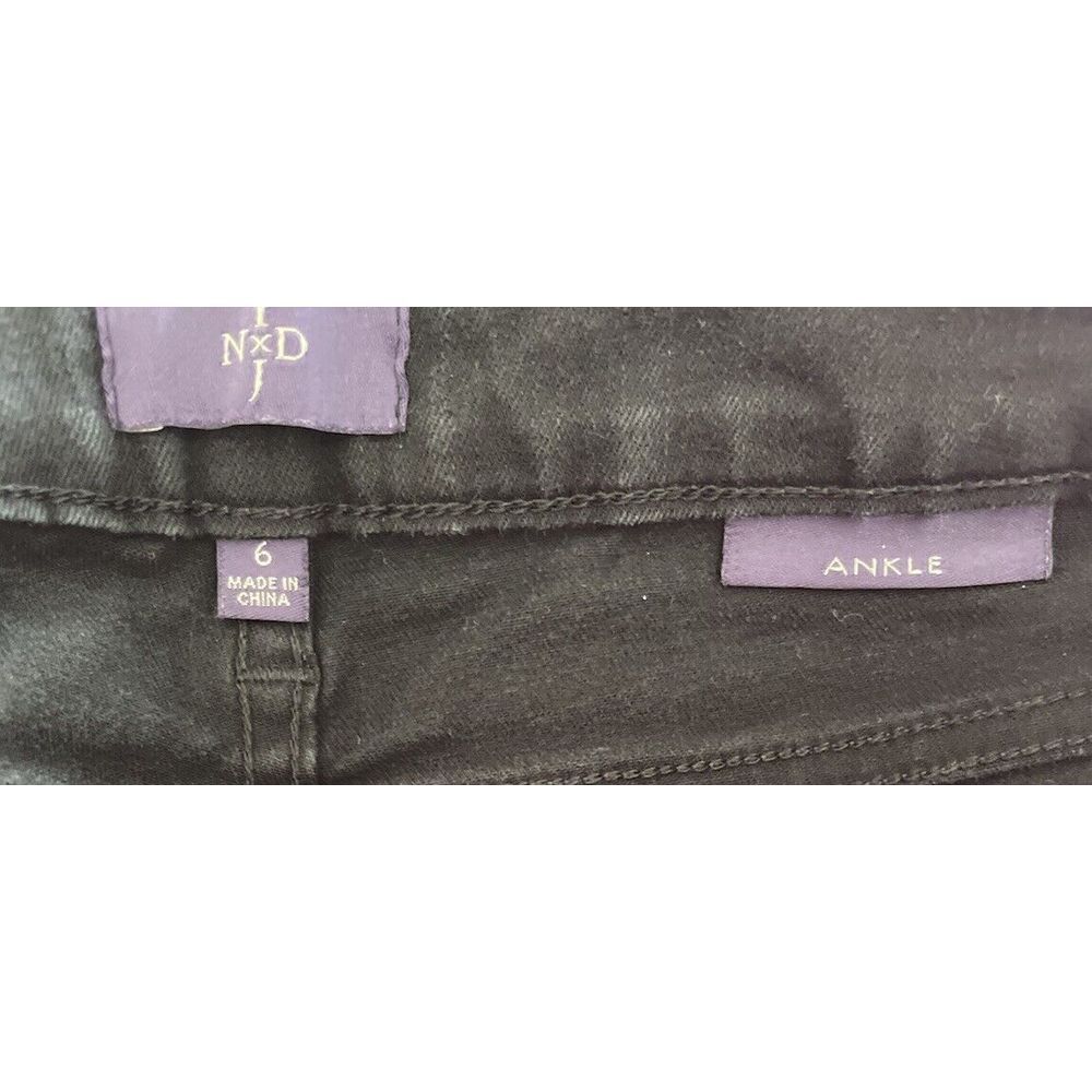 NYDJ Jeans Womens Size 6 Black Denim Lift Tuck Technology Straight Leg Stretch - Picture 2 of 3